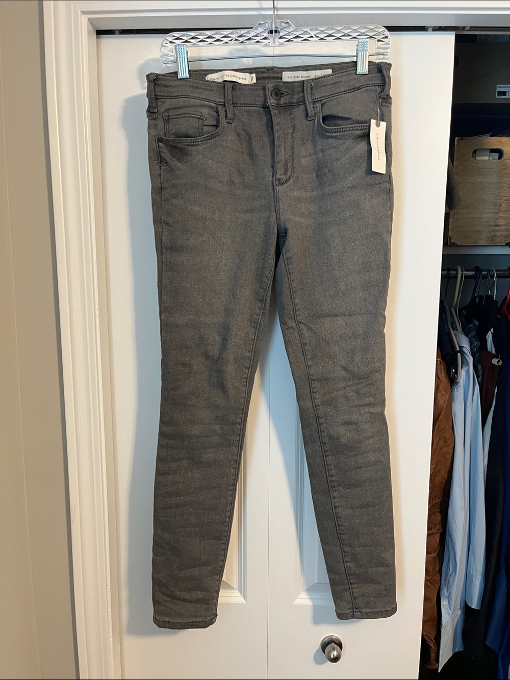 Pilcro mid rise skinny NWT